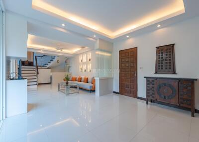 PAT21801: Four Bedroom Seaview Villa in Patong