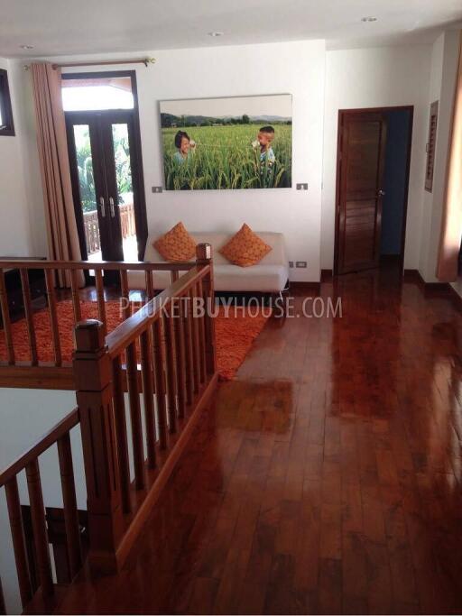 ISL7192: Four Bedroom House with a Pool in Koh Kaew