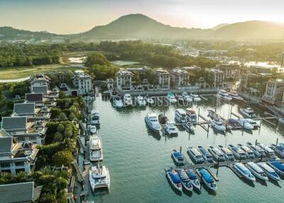 ISL6722: Luxury Penthouse with Own Yacht Marina in Koh Kaew