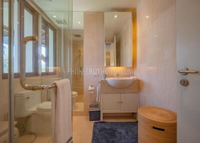 ISL6722: Luxury Penthouse with Own Yacht Marina in Koh Kaew