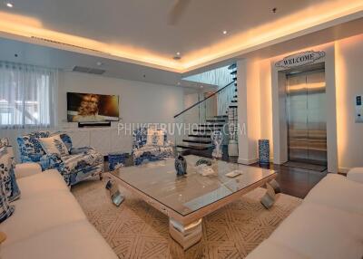 ISL6722: Luxury Penthouse with Own Yacht Marina in Koh Kaew