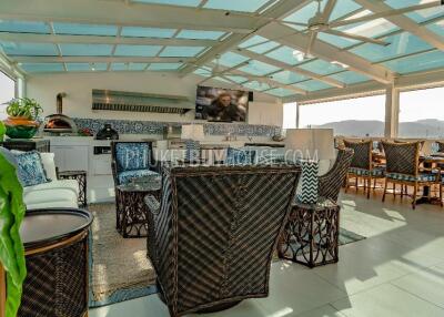 ISL6722: Luxury Penthouse with Own Yacht Marina in Koh Kaew