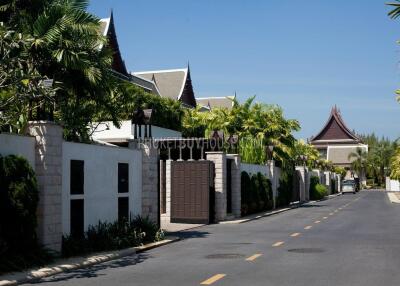 ISL6485: Luxury Villa For Sale in Koh Kaew District