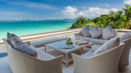 CAP6101: Luxury 6-bedroom Villa with a private Beach on its front and Panoramic Sea View