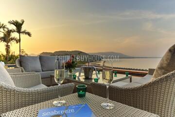 CAP6101: Luxury 6-bedroom Villa with a private Beach on its front and Panoramic Sea View