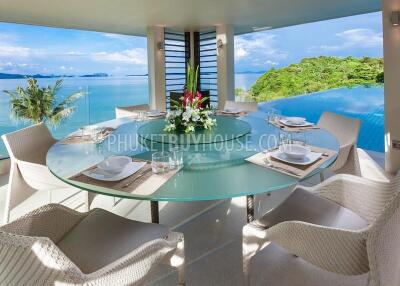 CAP6101: Luxury 6-bedroom Villa with a private Beach on its front and Panoramic Sea View