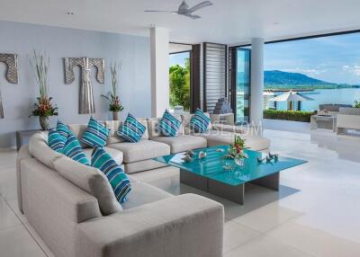 CAP6101: Luxury 6-bedroom Villa with a private Beach on its front and Panoramic Sea View