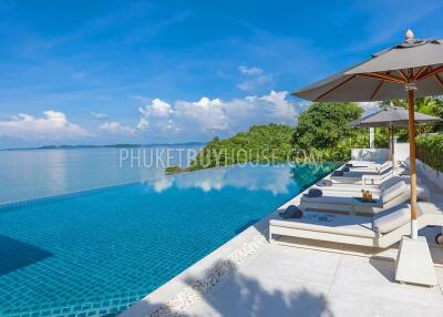 CAP6101: Luxury 6-bedroom Villa with a private Beach on its front and Panoramic Sea View