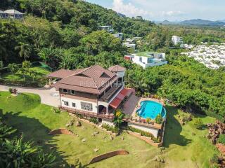 CAP5363: 3+1 Bedroom Seaview Villa near Cape Yamu