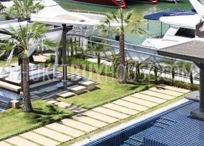 KOH3900: 5 Bedroom Elite Villa with Private 23 m Yacht Berth