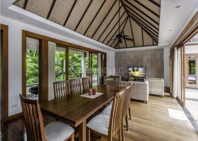 SUR1293: Luxury Three Bedroom Villa in Surin