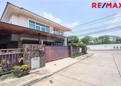 250 Sqm., 4 Beds Townhouse listed for ฿ 5,490,000.