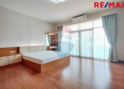 250 Sqm., 4 Beds Townhouse listed for ฿ 5,490,000.