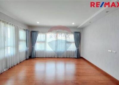 250 Sqm., 4 Beds Townhouse listed for ฿ 5,490,000.