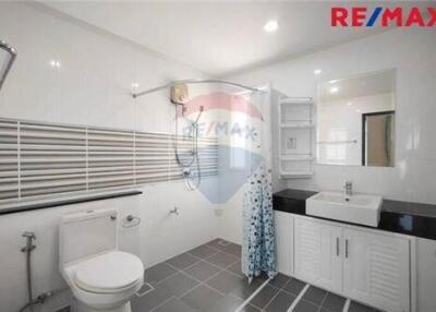 250 Sqm., 4 Beds Townhouse listed for ฿ 5,490,000.