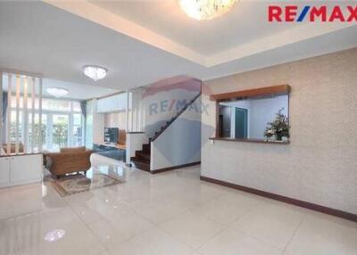 250 Sqm., 4 Beds Townhouse listed for ฿ 5,490,000.