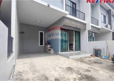 112 Sqm., 3 Beds Townhouse listed for ฿ 1,850,000.