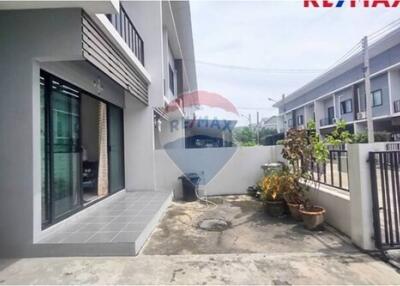 112 Sqm., 3 Beds Townhouse listed for ฿ 1,850,000.