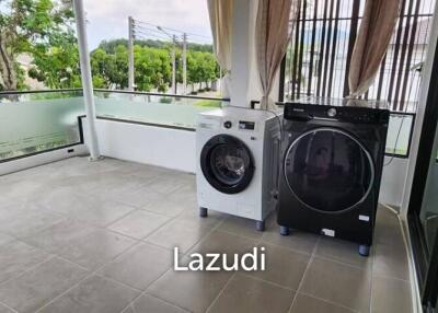 Corner unit 4-bedroom house at 88 Land and House, Koh Kaew