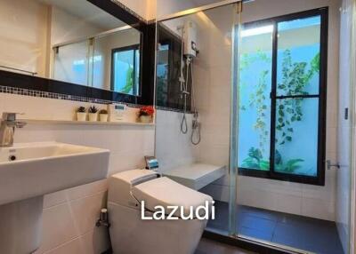 Corner unit 4-bedroom house at 88 Land and House, Koh Kaew