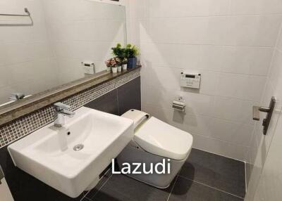 Corner unit 4-bedroom house at 88 Land and House, Koh Kaew