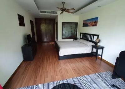 Executive style 1 bed condo to rent at Mountain Front Condominium