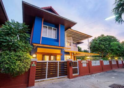 Two Storey 4 Bedroom Thai Style Pool Villa For Sale In Soi 88