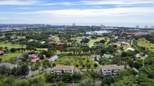 Elegant and Expansive 2-Bedroom Condo with Sea and Golf Course Views at Palm Hills for Sale – Renovated and Fully Furnished