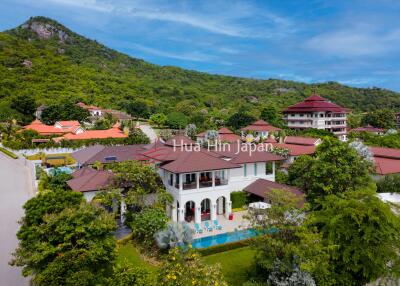 Stunning 6 Bedroom Modern Pool Villa inside Belvida Residence (Completed in 2014, Unfurnished)