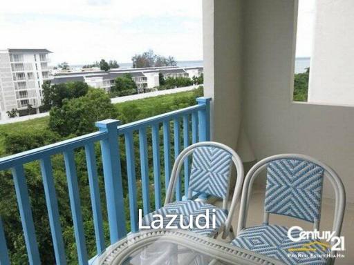 Beautiful 1 Bed Beachfront Condo