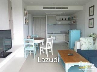 Beautiful 1 Bed Beachfront Condo