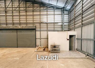 Warehouse for rent in Huaykwang