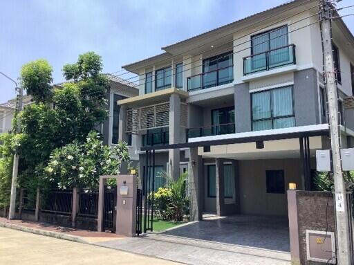 Front view of a modern multi-storey house