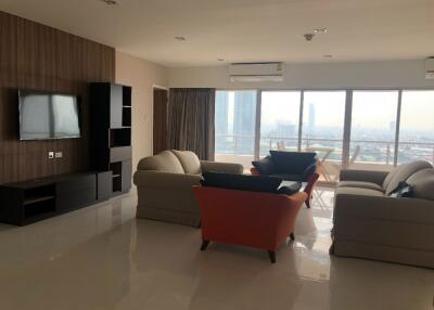 Spacious living room with city view