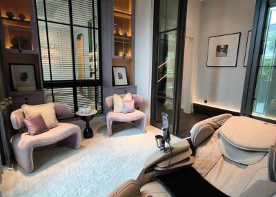 Ultra Luxury 6-Bedroom House in Suan Luang Bangkok