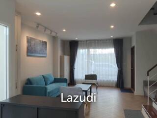 3 Bedroom 4 Bathroom 200 SQ.M.  Thanapat Huas Sathorn Narathiwas