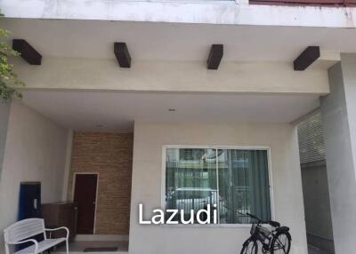 3 Bedroom 4 Bathroom 200 SQ.M.  Thanapat Huas Sathorn Narathiwas