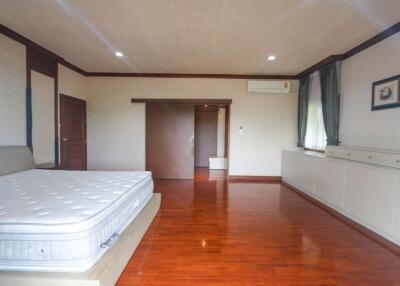 Spacious Property with Guest House Near International Schools