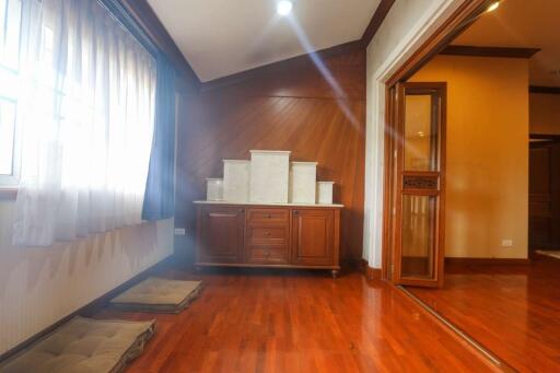 Spacious Property with Guest House Near International Schools