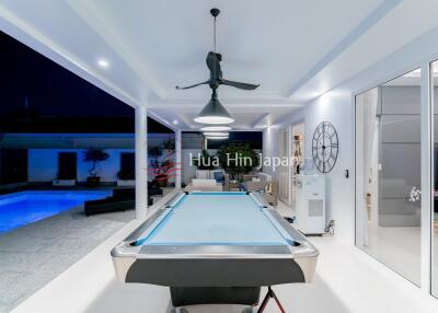 Luxury modern pool villa in Hua Hin Soi 102, great location only 2 kilometers from Hua Hin Beach / Bluport Mall