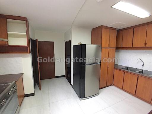 3 Bedrooms Family-Friendly Apartment - Sukhumvit 39, Phrom Phong