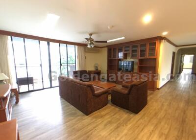 3 Bedrooms Family-Friendly Apartment - Sukhumvit 39, Phrom Phong