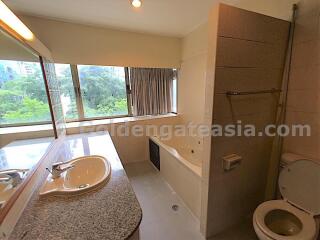 3 Bedrooms Family-Friendly Apartment - Sukhumvit 39, Phrom Phong