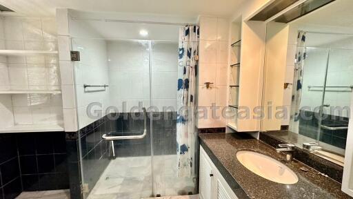 3 Bedrooms Furnished Family Condo - Sukhumvit 39 Phrom Phong