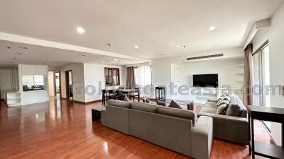 3 Bedrooms Furnished Family Condo - Sukhumvit 39 Phrom Phong