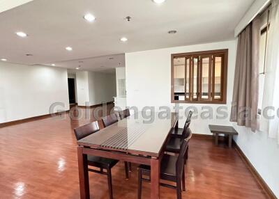 3 Bedrooms Furnished Family Condo - Sukhumvit 39 Phrom Phong