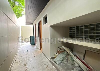 4 Bedrooms modern single house with private pool - Sukhumvit 65