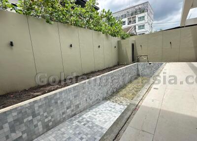 4 Bedrooms modern single house with private pool - Sukhumvit 65