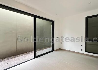 4 Bedrooms modern single house with private pool - Sukhumvit 65