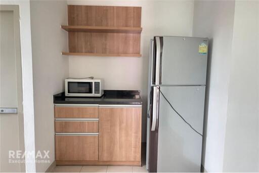 Luxurious 3-BR Condo in Khlong Toei, Bangkok